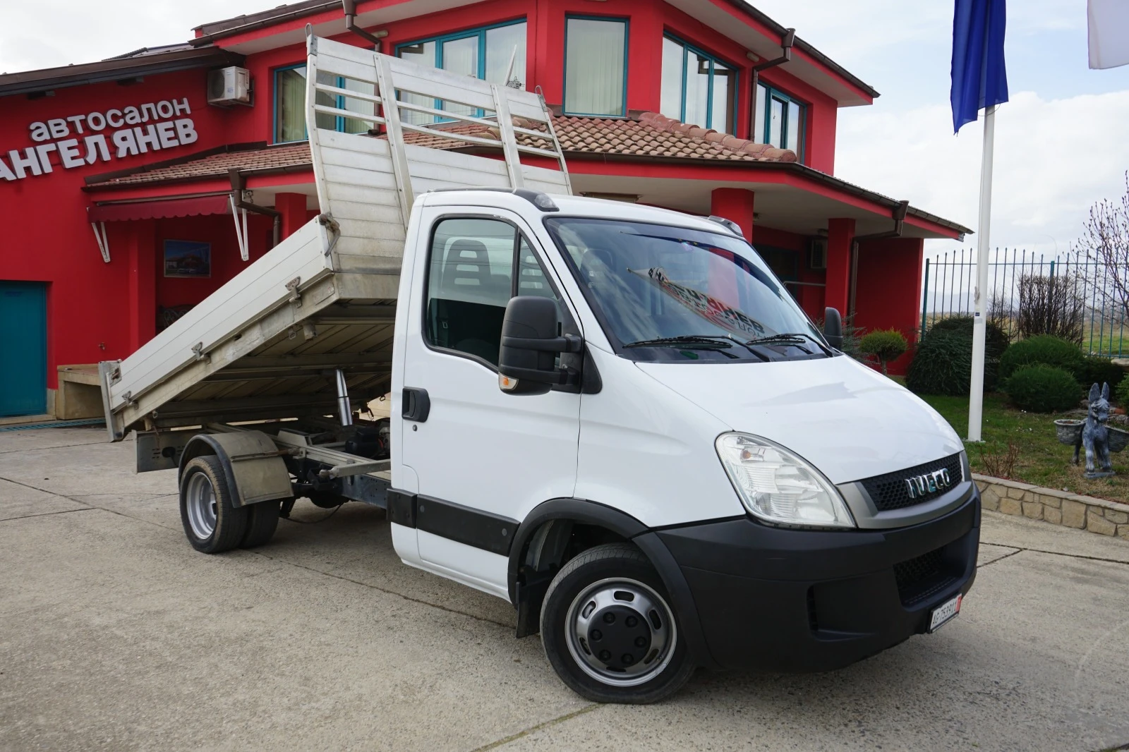 Iveco Daily 3.0HPI* 35c15* Тристранен самосвал - изображение 8