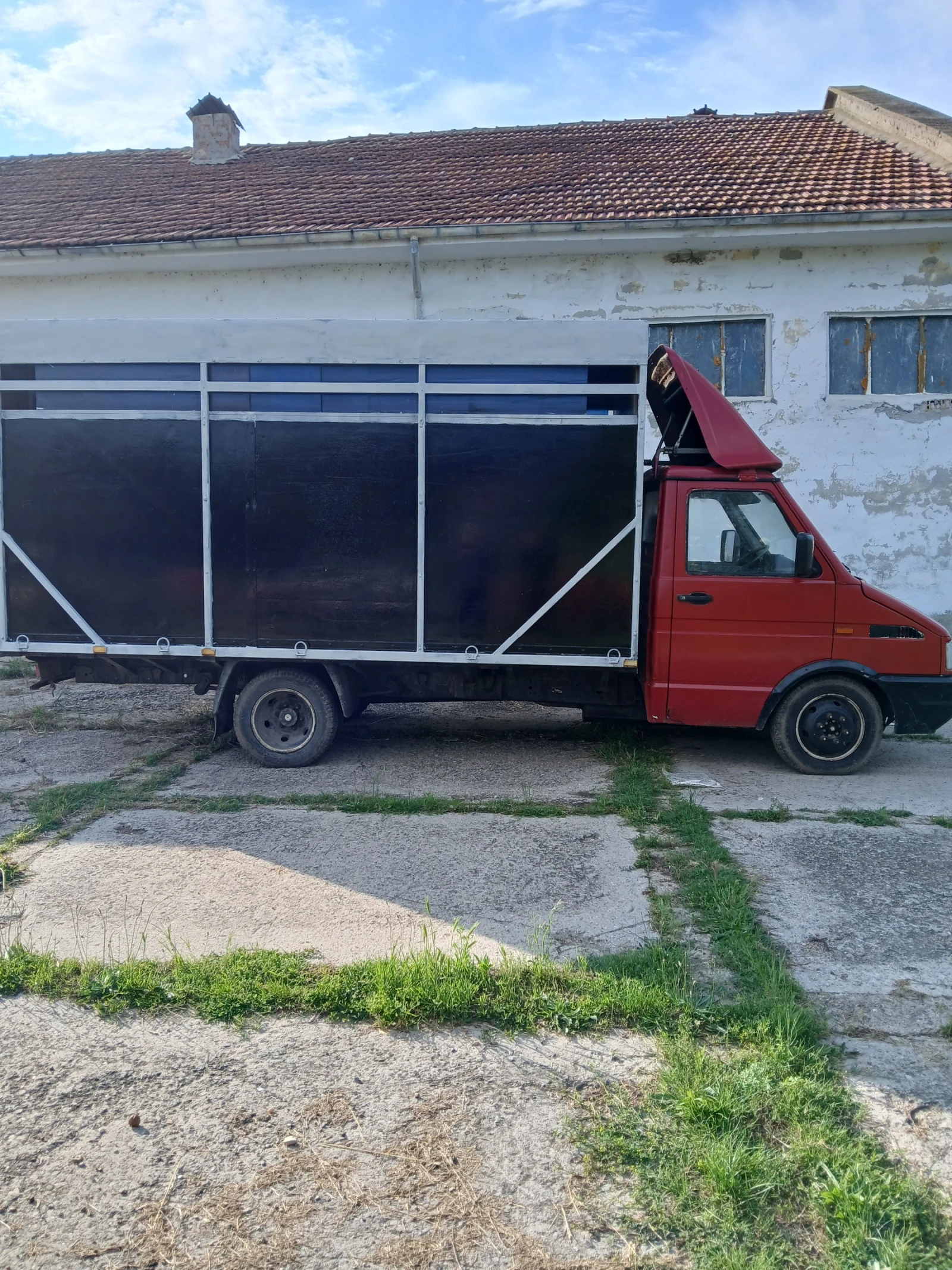 Iveco 3510 Животновоз - изображение 4