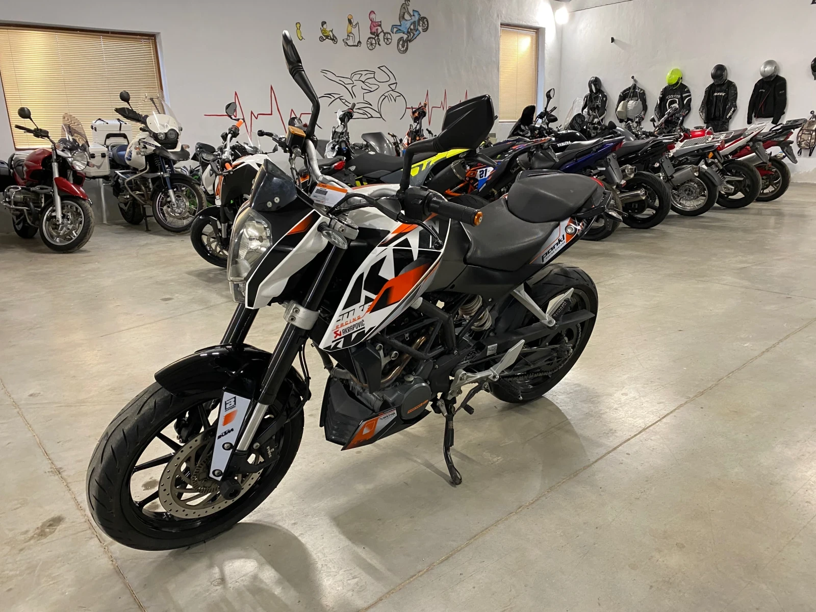 Ktm Duke 125 ABS - изображение 8