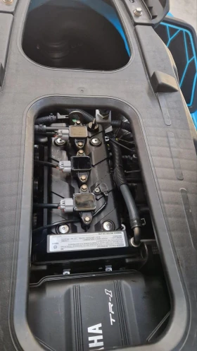 Джет Yamaha WaveRunner, снимка 9 - Воден транспорт - 53357833