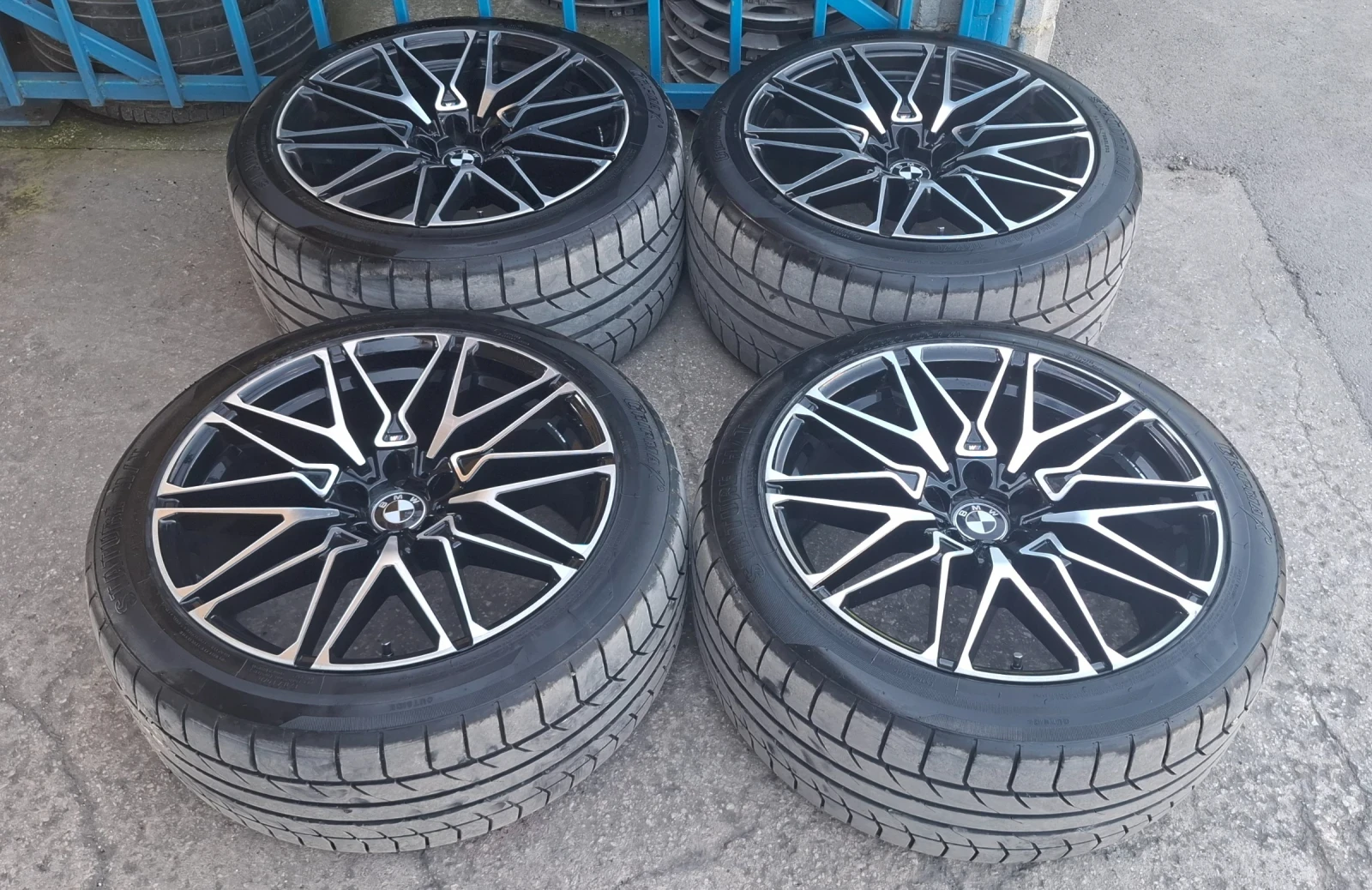 Гуми с джанти Gremax 270/40R20