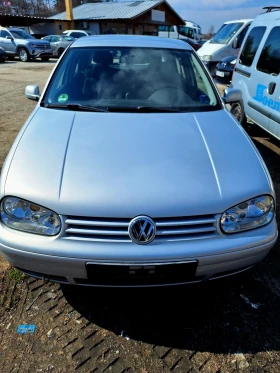     VW Golf 1.6i