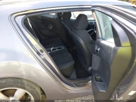 Hyundai Veloster  1.6L I-4 DI, DOHC, VVT, 132HP Front Wheel Drive | Mobile.bg � ����� ������ 8