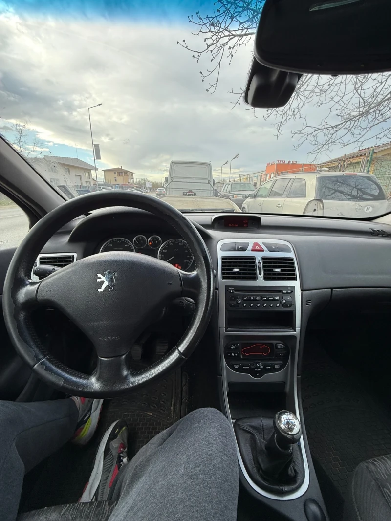 Peugeot 307 1.4i/1.6i/2.0i/1.6HDi/2.0HDi, снимка 11 - Автомобили и джипове - 5207264