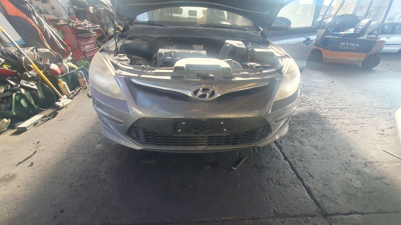 Hyundai I30 1.4 i, снимка 4 - Автомобили и джипове - 48246456