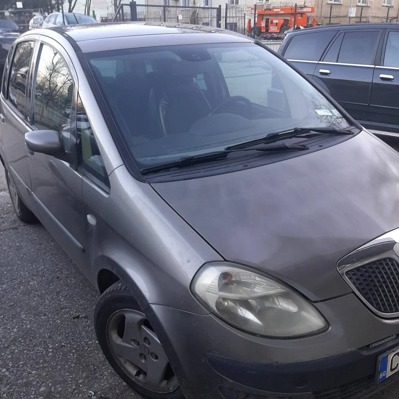 Lancia Musa, снимка 2 - Автомобили и джипове - 48417003