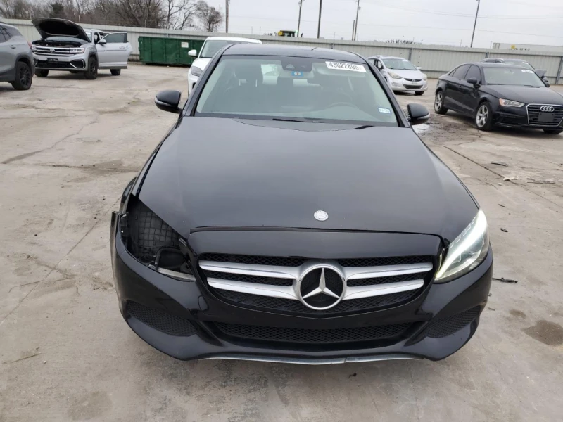 Mercedes-Benz C 300 4matic/Кожа/Панорама/Подгрев, снимка 2 - Автомобили и джипове - 48437073