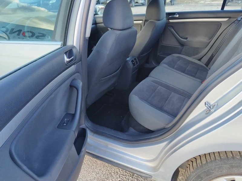 VW Golf 1.9 TDI 105к.с, снимка 13 - Автомобили и джипове - 48566020