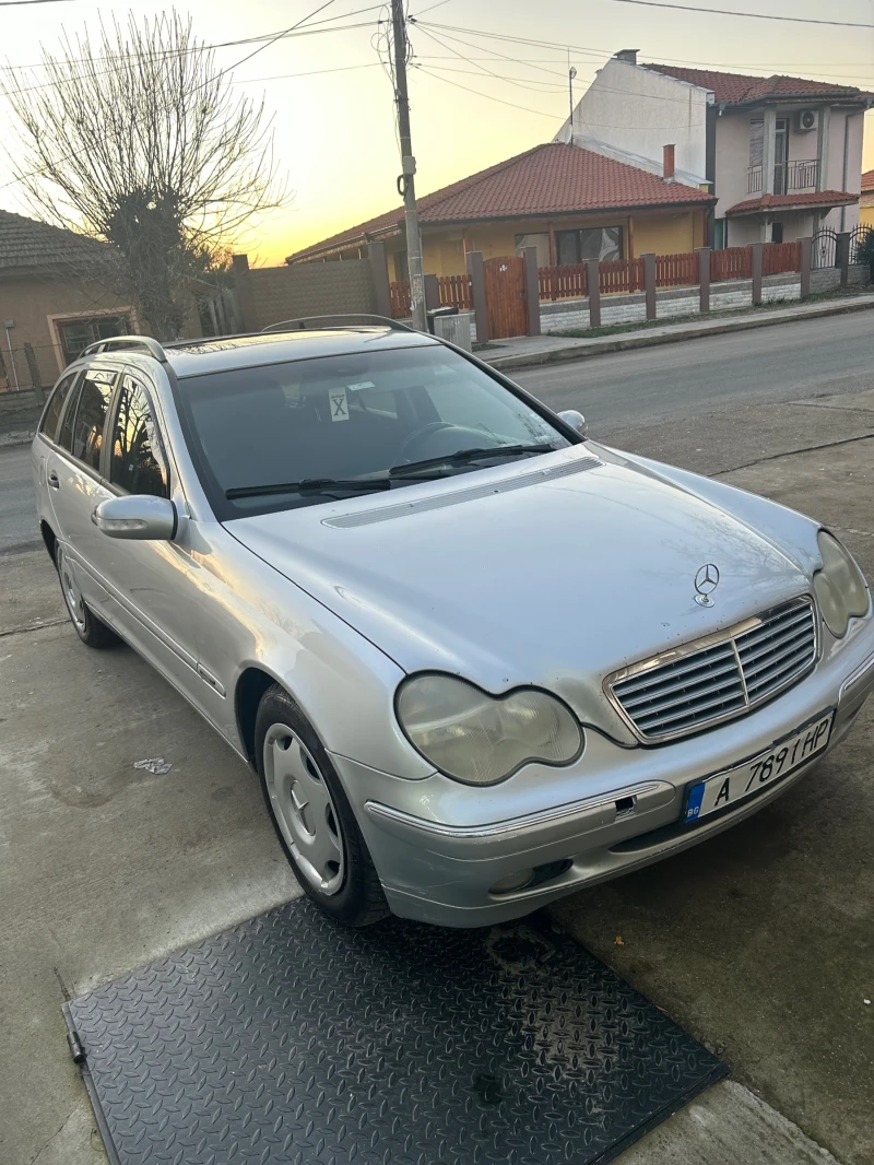 Mercedes-Benz C 220, снимка 1 - Автомобили и джипове - 48726325