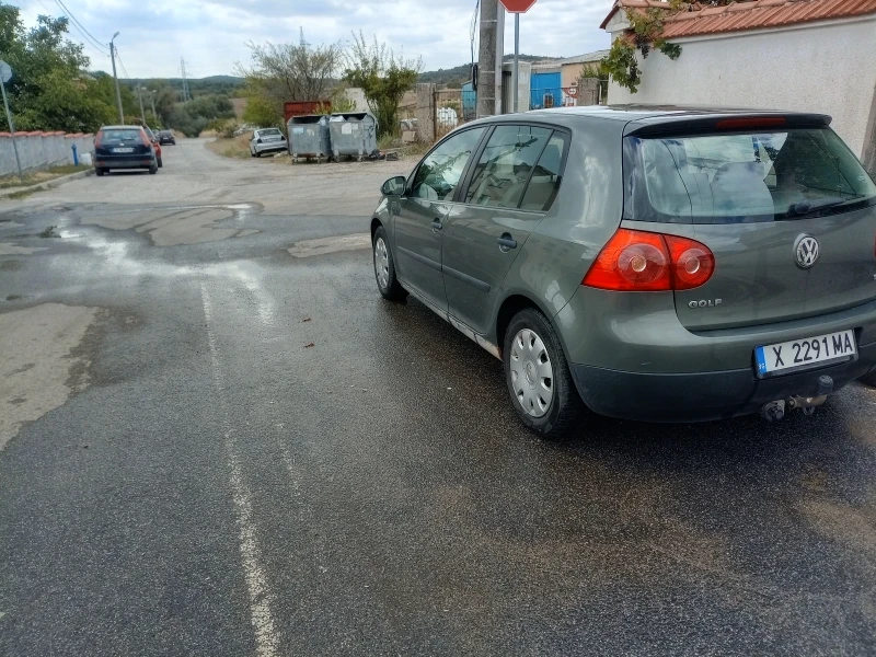 VW Golf 1.6 газ, снимка 7 - Автомобили и джипове - 52352273