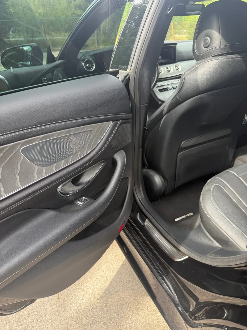Mercedes-Benz CLS 400 AMG Line, снимка 6 - Автомобили и джипове - 52315034