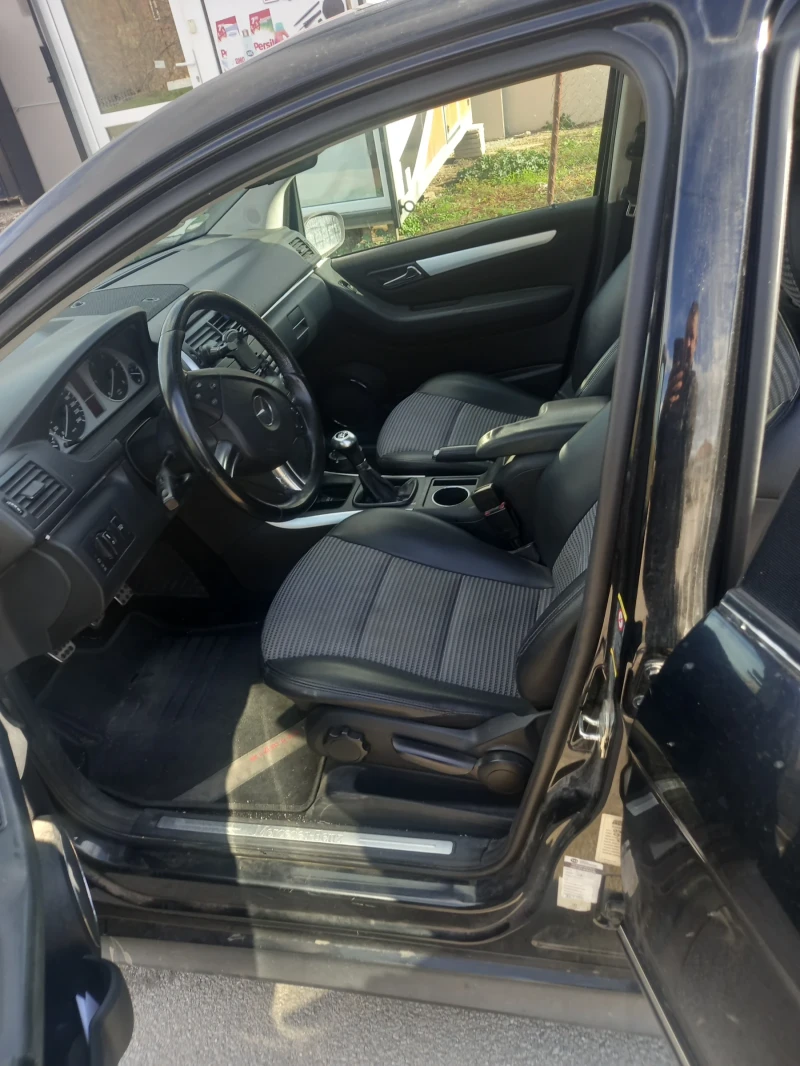 Mercedes-Benz B 200, снимка 2 - Автомобили и джипове - 53048801