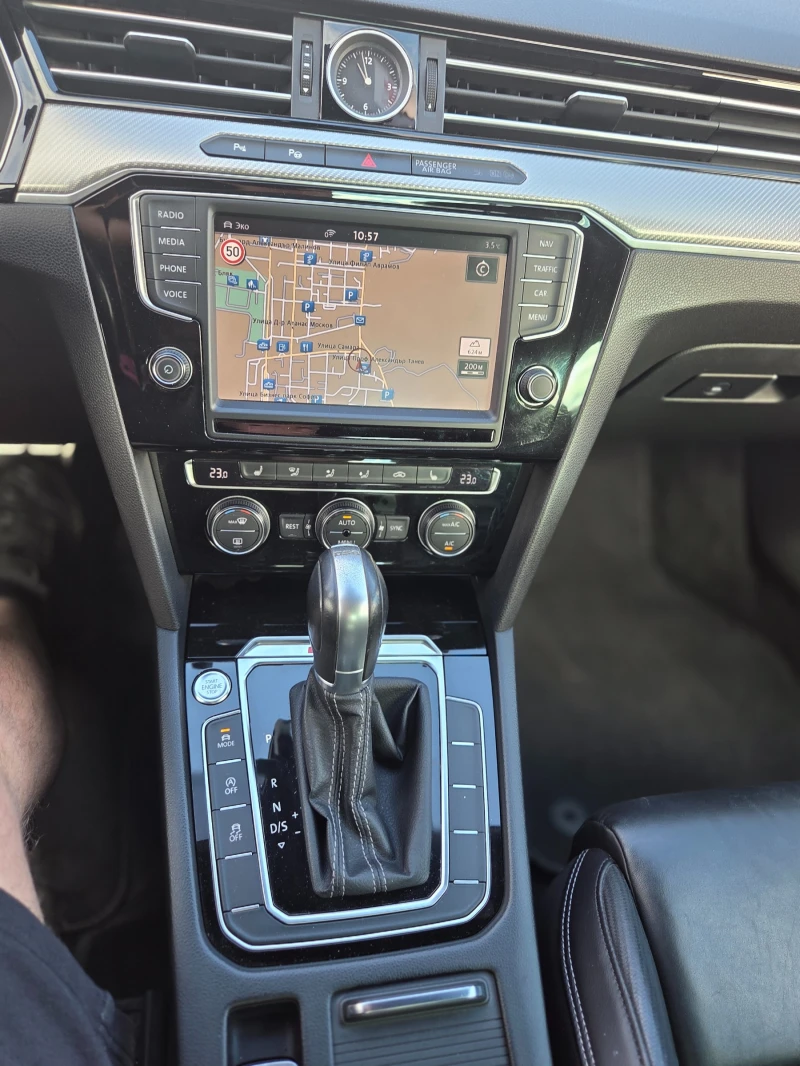 VW Passat R Line, снимка 7 - Автомобили и джипове - 53333856