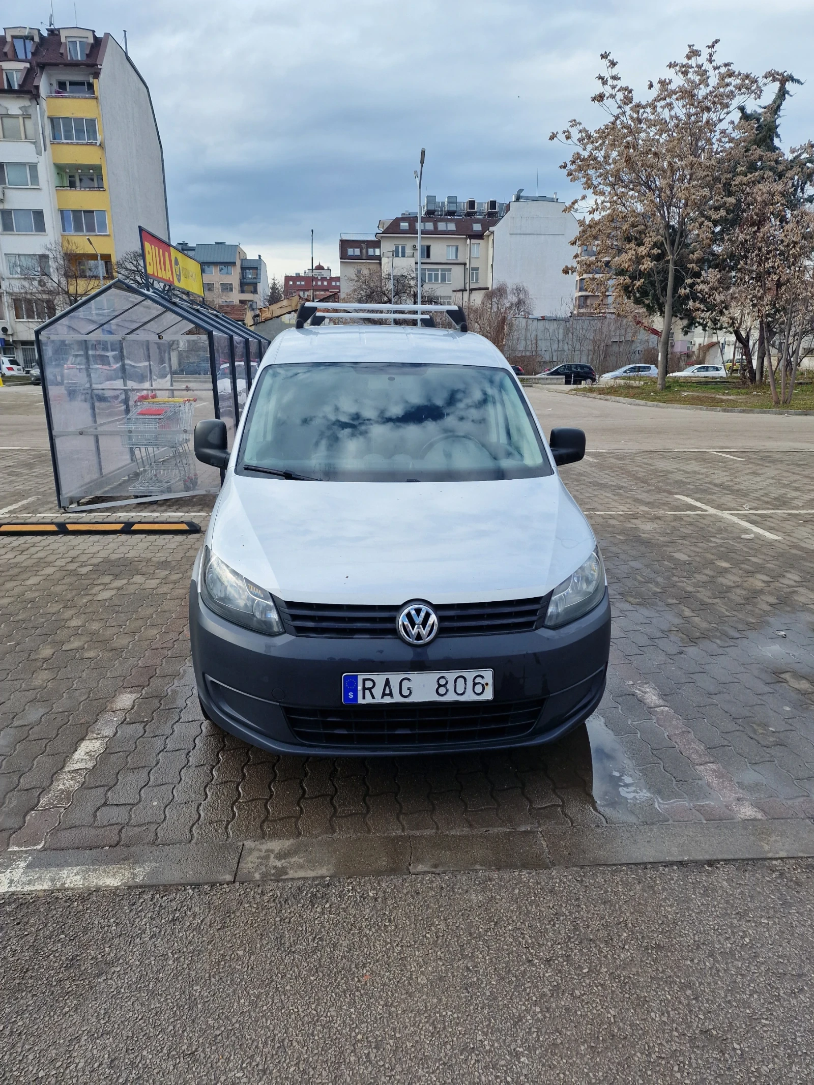 VW Caddy  Зимни и летни гуми, теглич, Подгряване на седалки, снимка 1