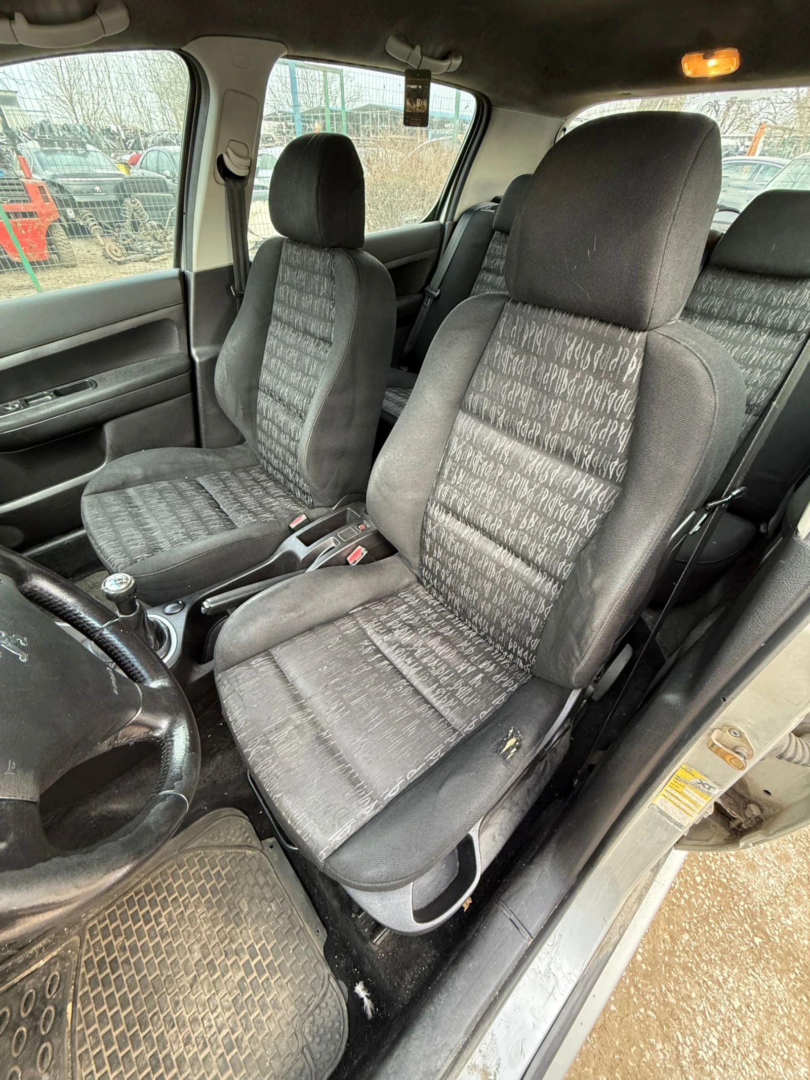 Peugeot 307 1.4i/1.6i/2.0i/1.6HDi/2.0HDi | Mobile.bg � ����������� 12