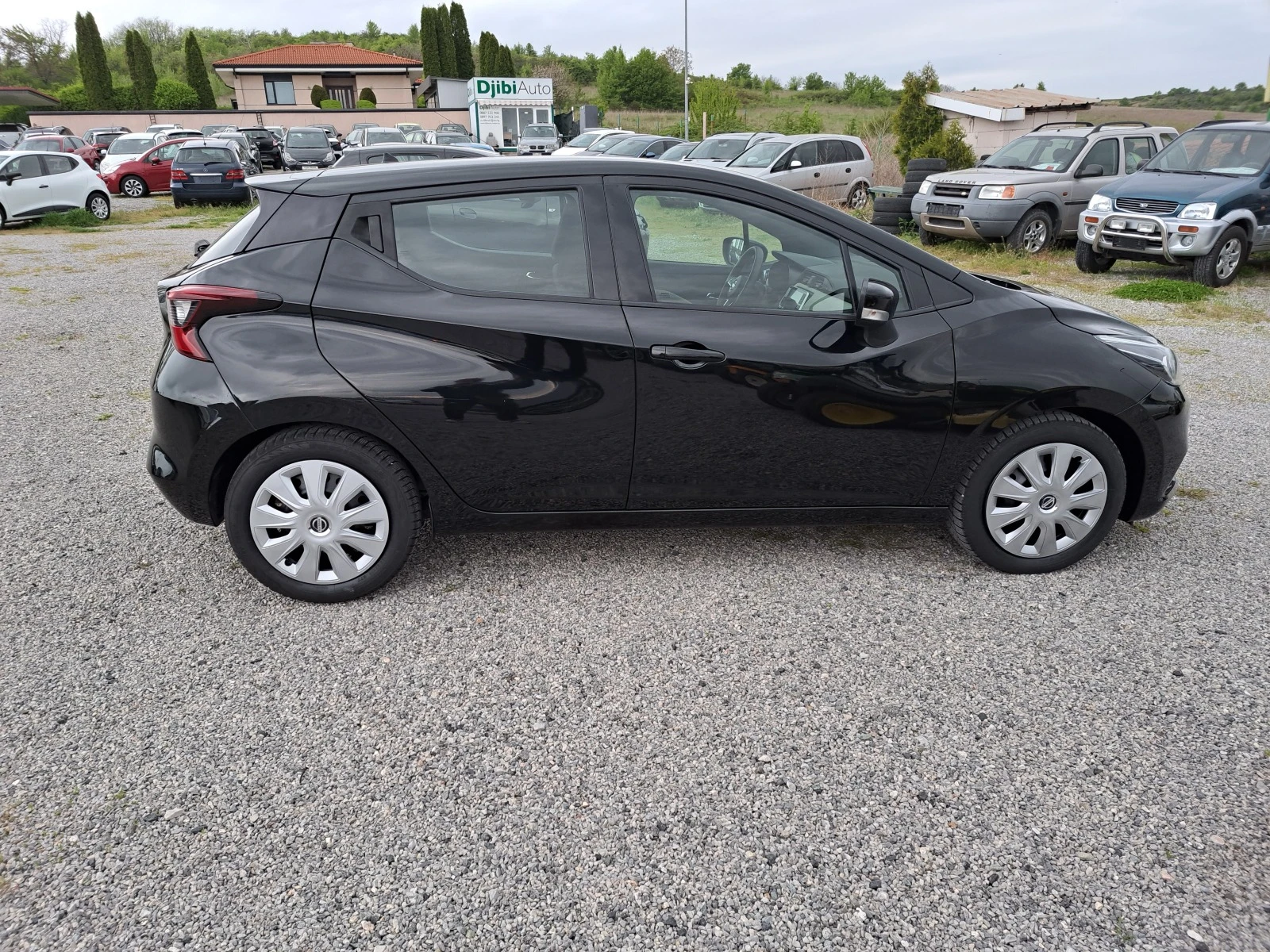 Nissan Micra 1.0i - изображение 3