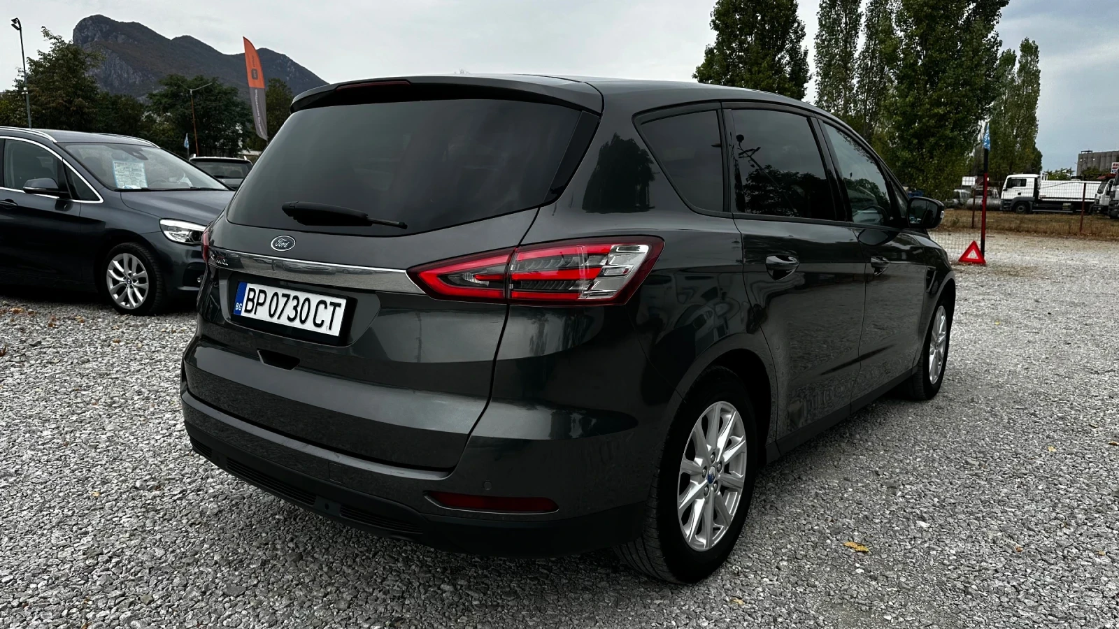 Ford S-Max Италия 2.0d-150kc-автоматик zf8 евро 6d навигация, снимка 5 - Автомобили и джипове - 51956030