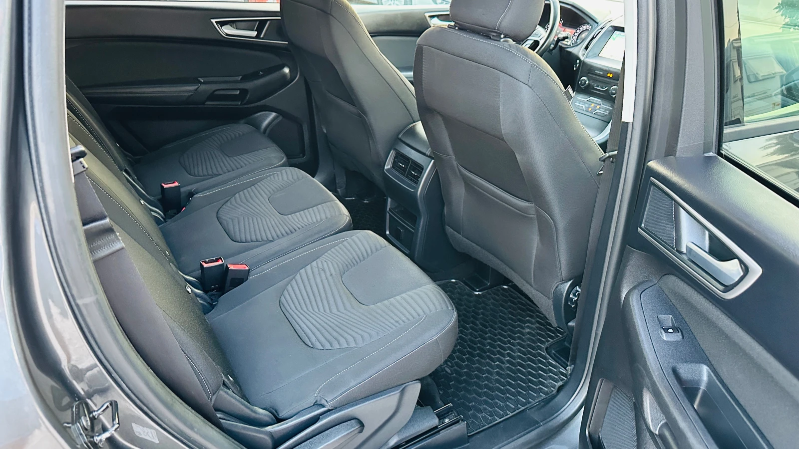 Ford S-Max 2.0d-150kc-8 speed -7места - изображение 9
