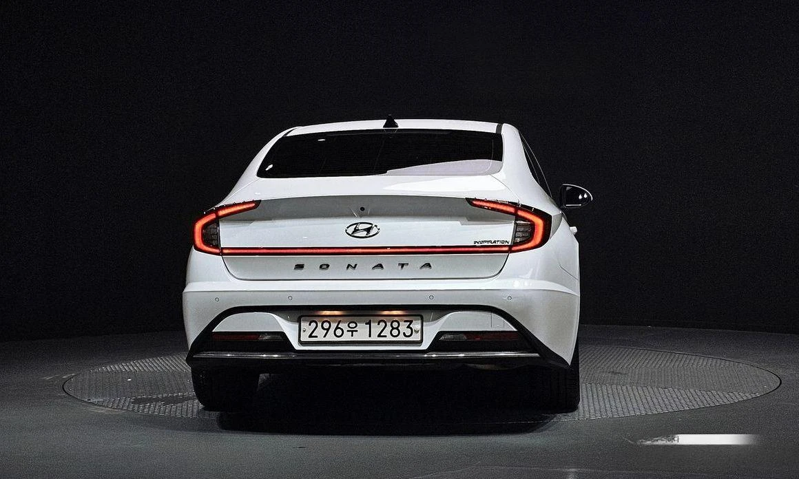 Hyundai Sonata 2.0 LPG Smart * НАЙ-ДОБРА ЦЕНА В БЪЛГАРИЯ*  - изображение 4