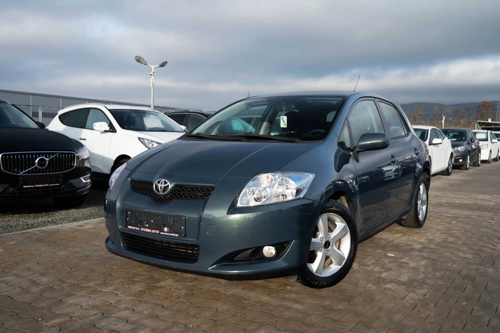 Toyota Auris 101кс* 6скорости* бензин - изображение 3