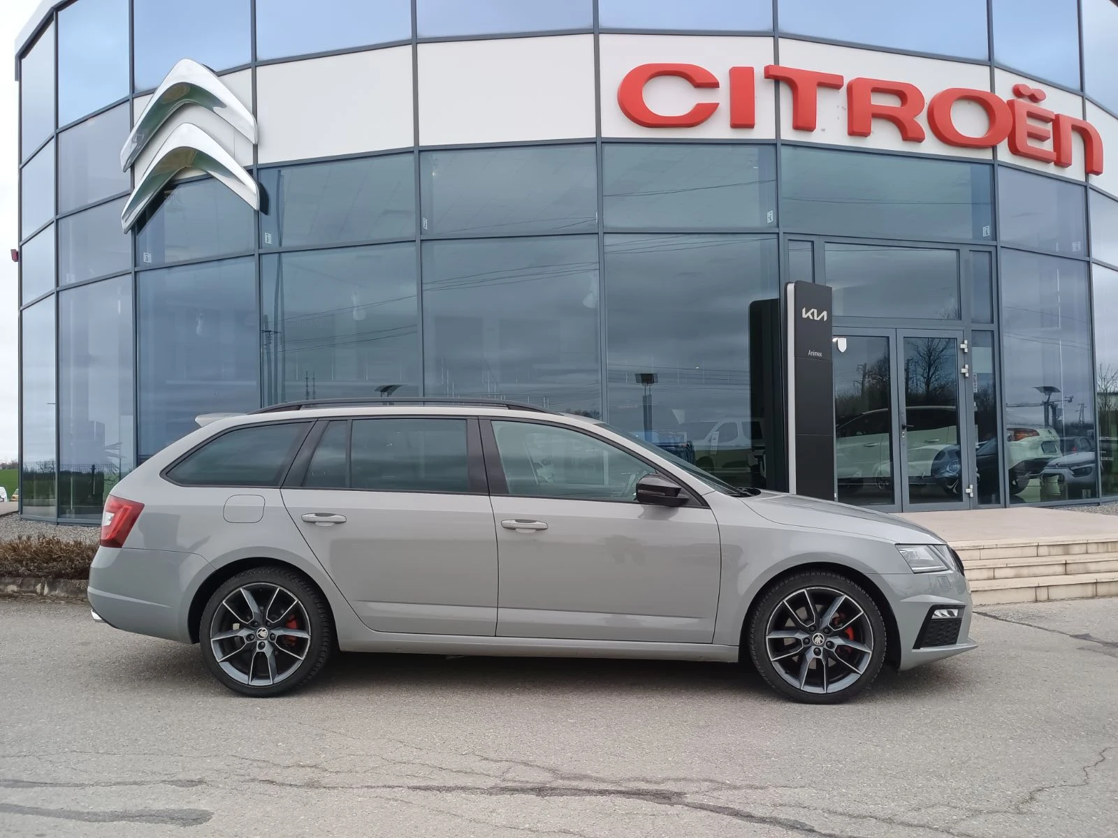 Skoda Octavia, снимка 5 - Автомобили и джипове - 53765064