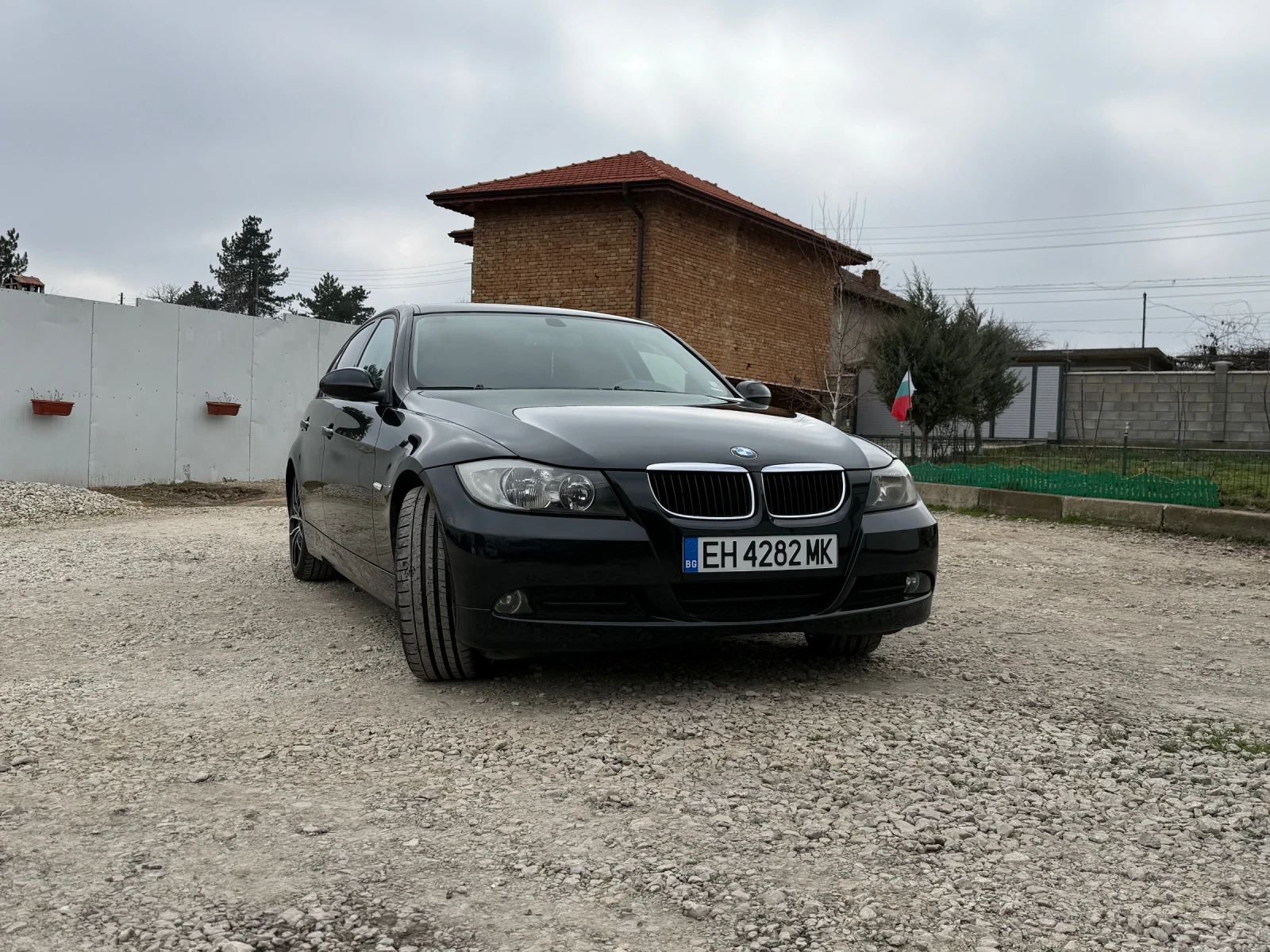BMW 320, снимка 2 - Автомобили и джипове - 53846600