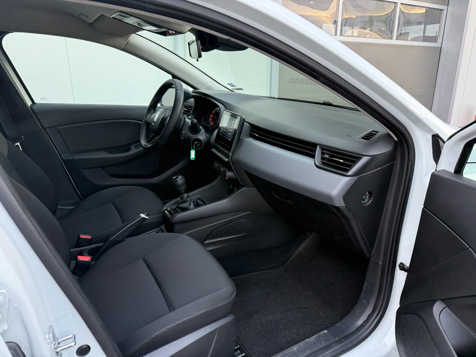 Renault Clio Life 1.0 TCe + газ, снимка 15 - Автомобили и джипове - 53964271