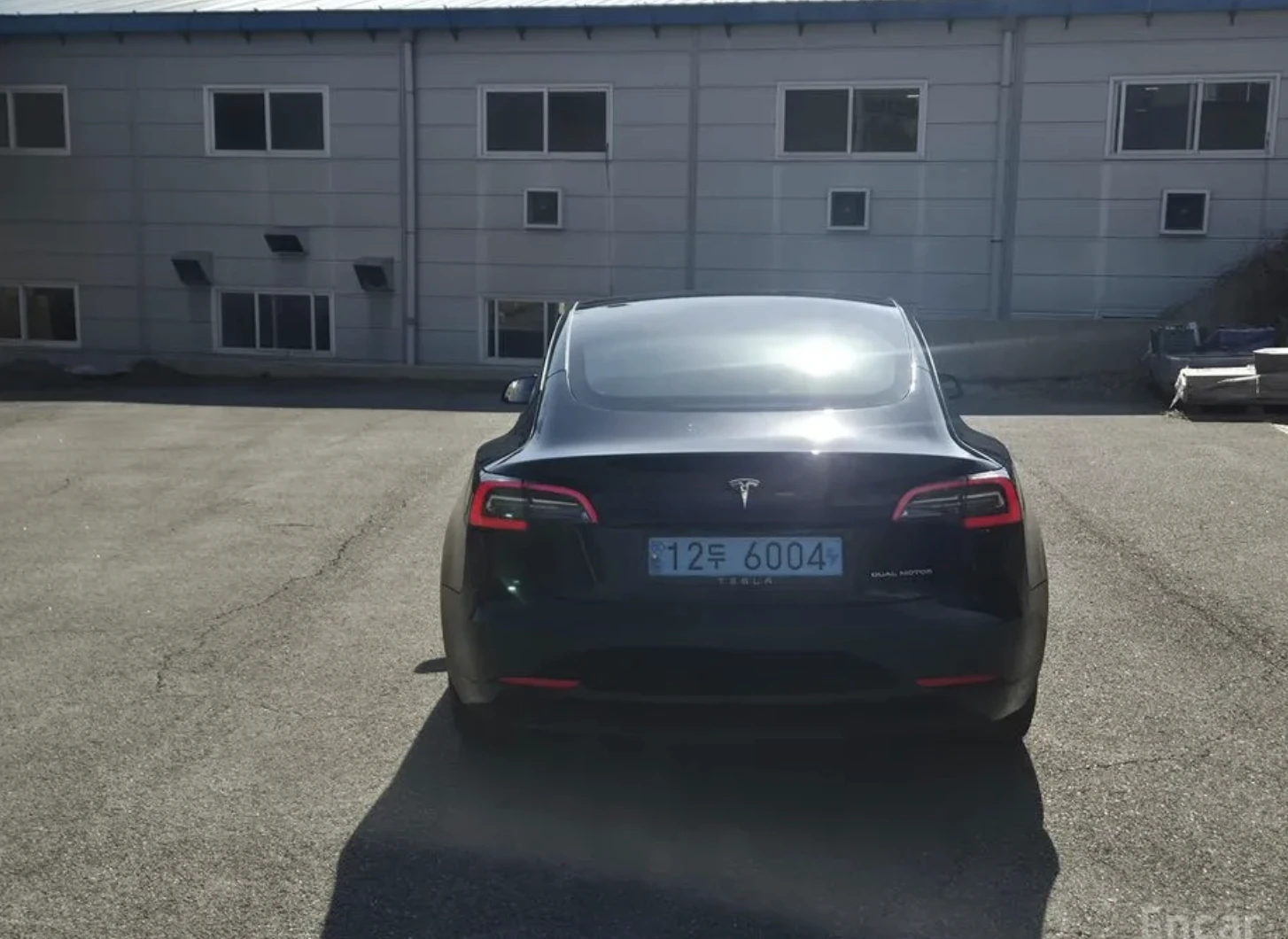 Tesla Model 3 LONG RANGE* DUAL MOTOR* AWD* SMART KEY* SUNROOF* N, снимка 4 - Автомобили и джипове - 54021266