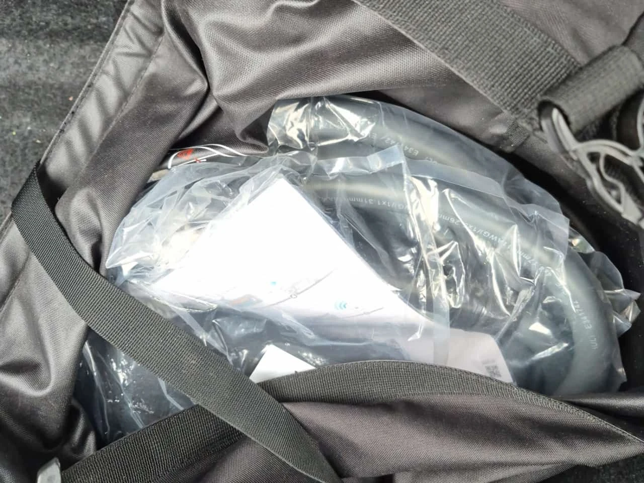 BMW i4 EDRIVE40| PANORAMA| 2 KЛЮЧА| CARFAX| , снимка 14 - Автомобили и джипове - 54069606