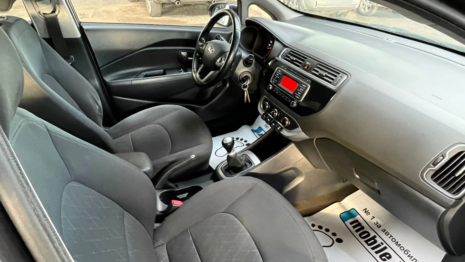 Kia Rio, снимка 12 - Автомобили и джипове - 54133607