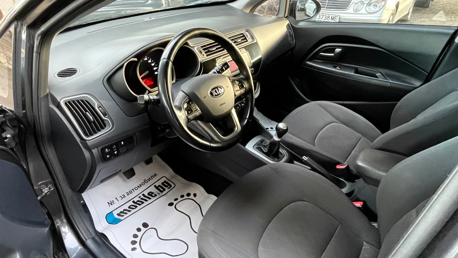 Kia Rio, снимка 9 - Автомобили и джипове - 54133607