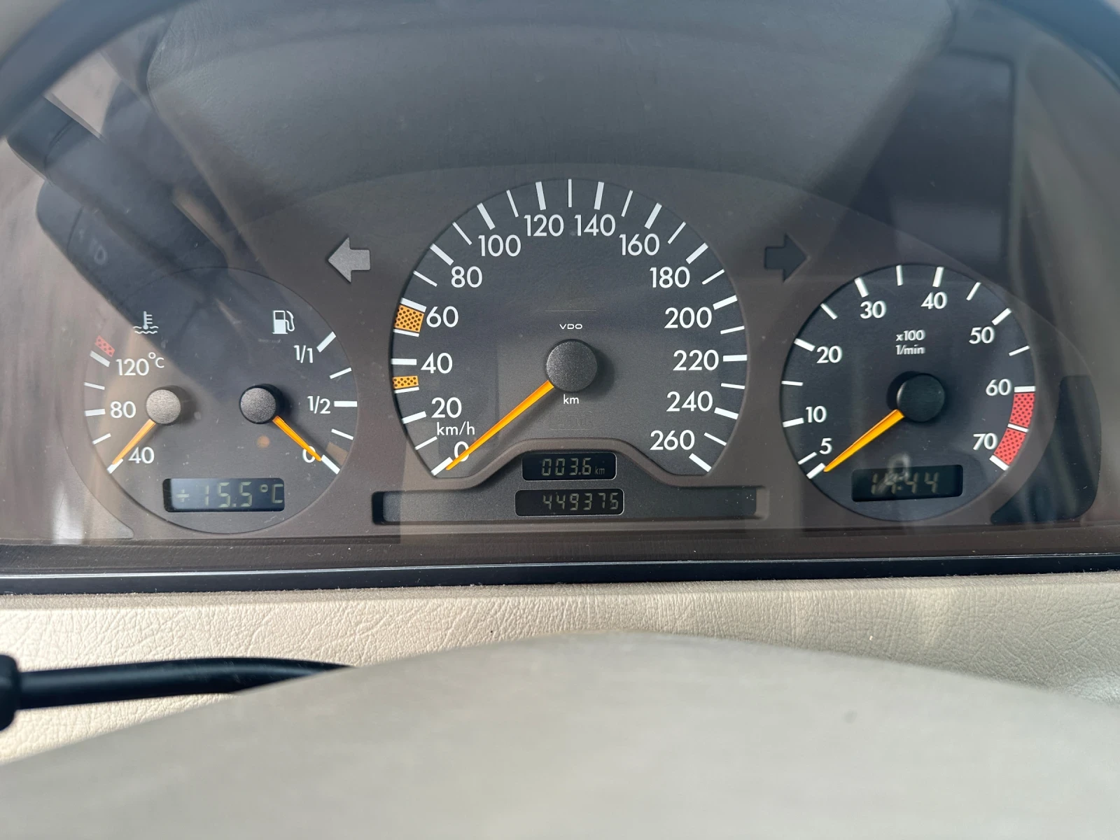 Mercedes-Benz C 280 Автоматик, климатик, 197к.с., снимка 9 - Автомобили и джипове - 54246841