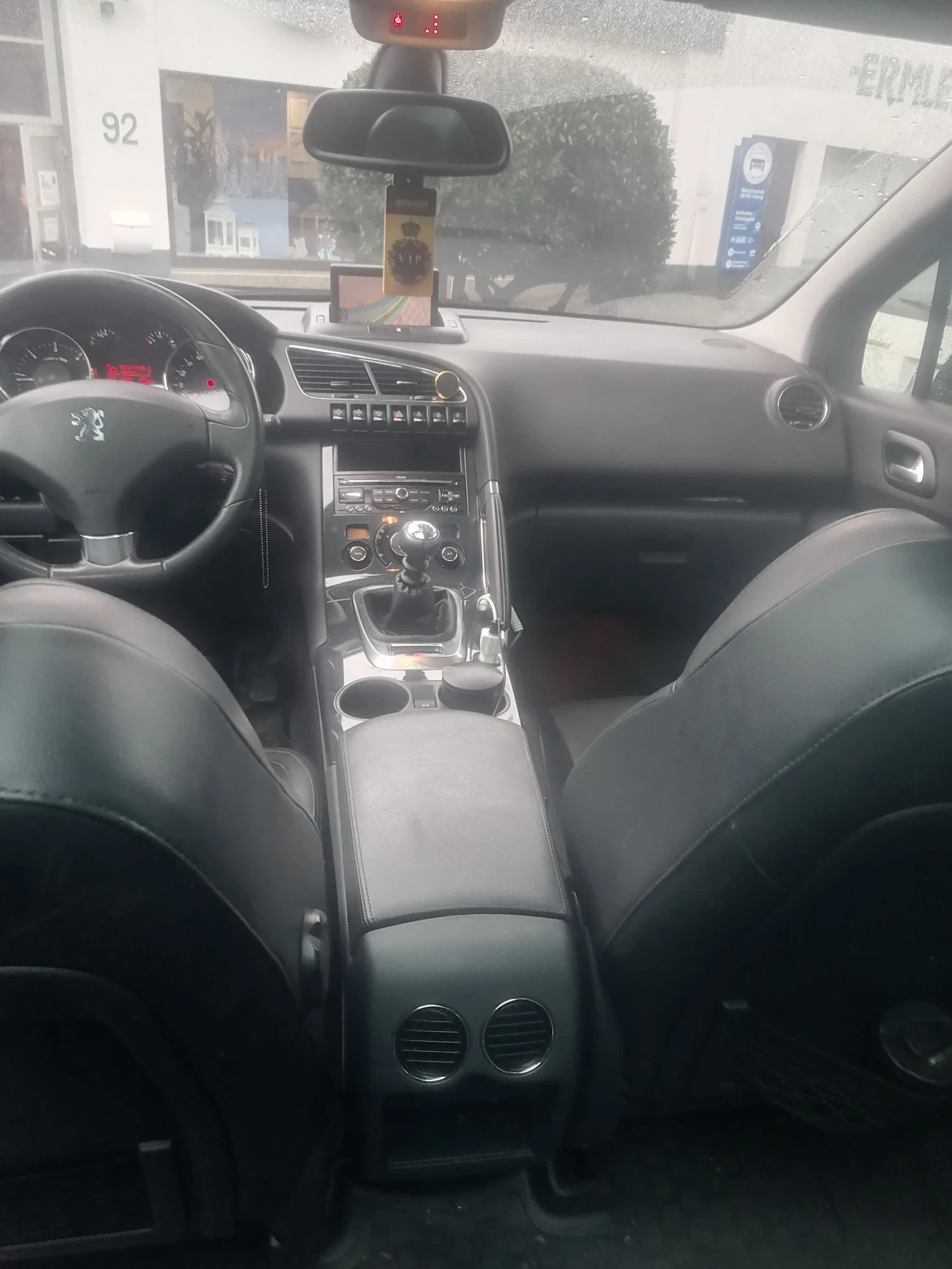 Peugeot 3008, снимка 3 - Автомобили и джипове - 54354269