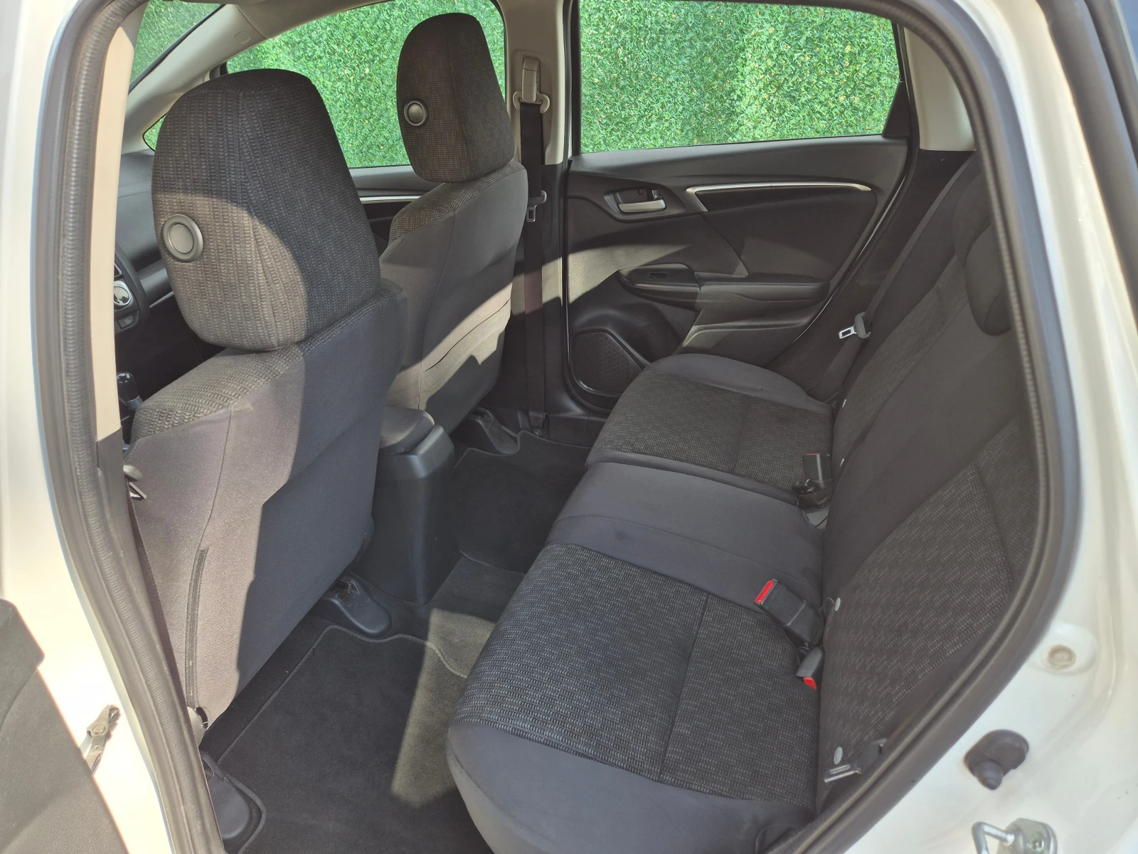 Honda Jazz 1.3 I-Vtec Comfort, снимка 10 - Автомобили и джипове - 54681339