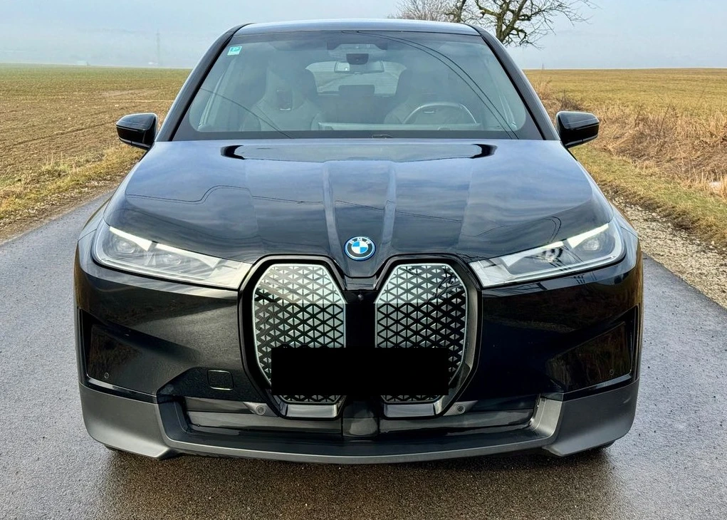BMW iX xDrive40, снимка 4 - Автомобили и джипове - 54787555