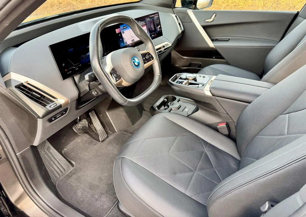 BMW iX xDrive40, снимка 7 - Автомобили и джипове - 54787555