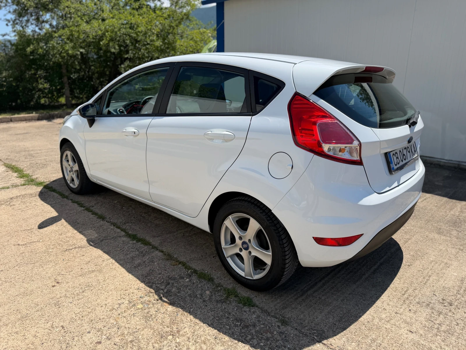 Ford Fiesta 1.5 tdci, снимка 5 - Автомобили и джипове - 55089252