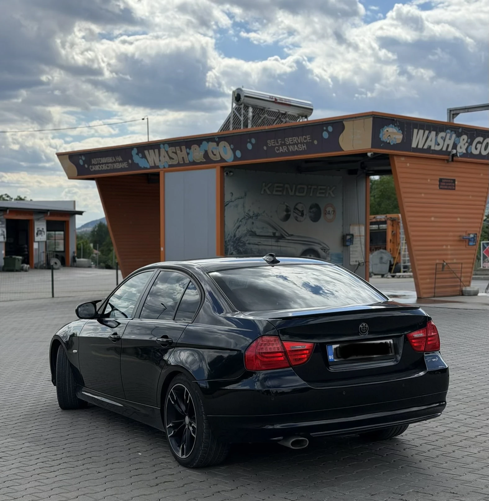 BMW 320 xDrive facelift, снимка 4 - Автомобили и джипове - 55164352