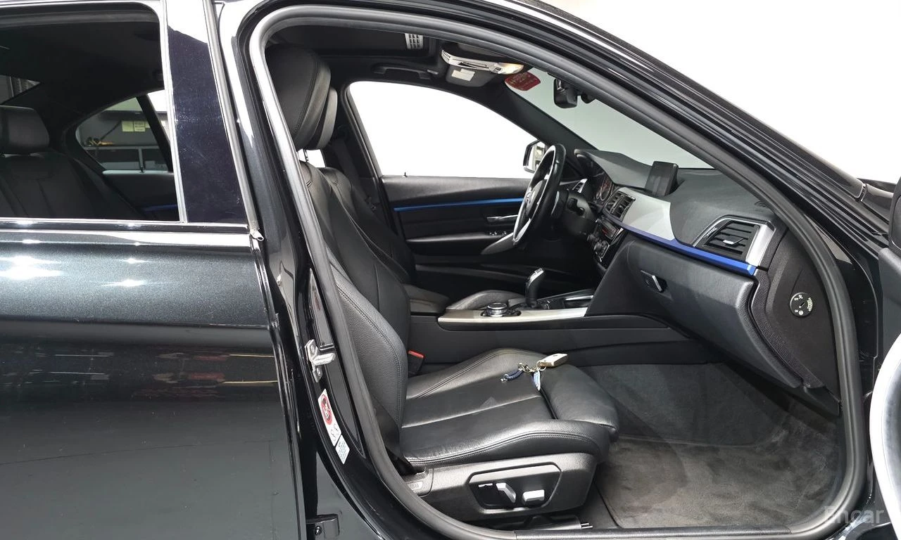 BMW 330 * ФИКСИРАНА ЦЕНА ДО БЪЛГАРИЯ * АВТОКРЕДИТ, снимка 16 - Автомобили и джипове - 55398741