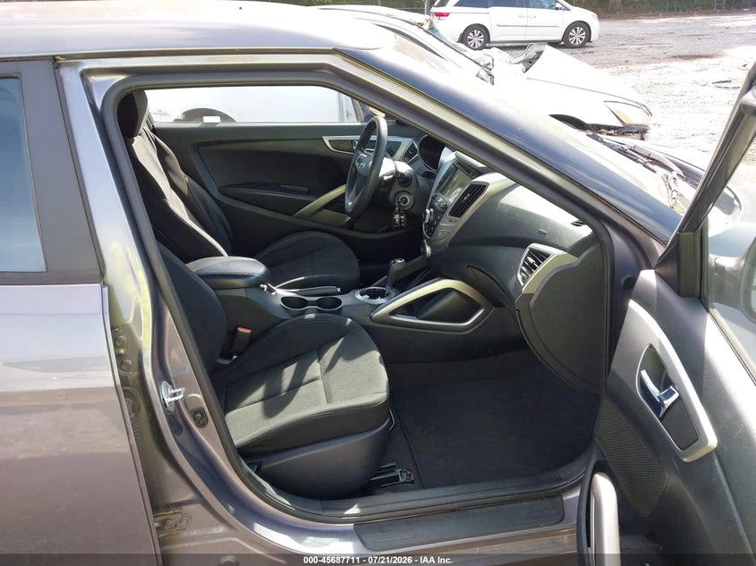 Hyundai Veloster  1.6L I-4 DI, DOHC, VVT, 132HP Front Wheel Drive | Mobile.bg � ����������� 5