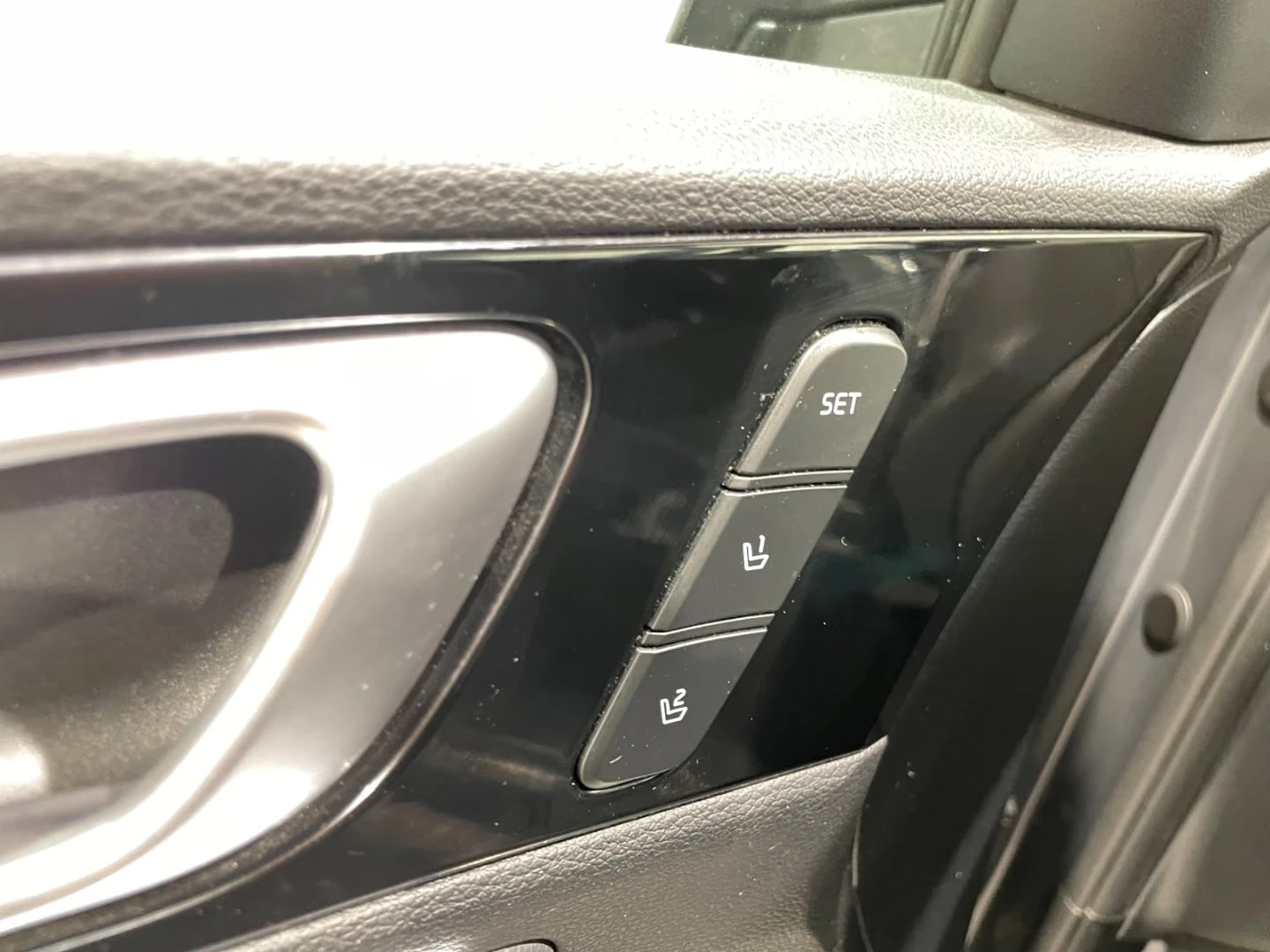 Kia XCeed PHEV/141HP/PLATINUM/PANO/CAM/MEMO/LED/CPLAY/595q, снимка 13 - Автомобили и джипове - 55662704