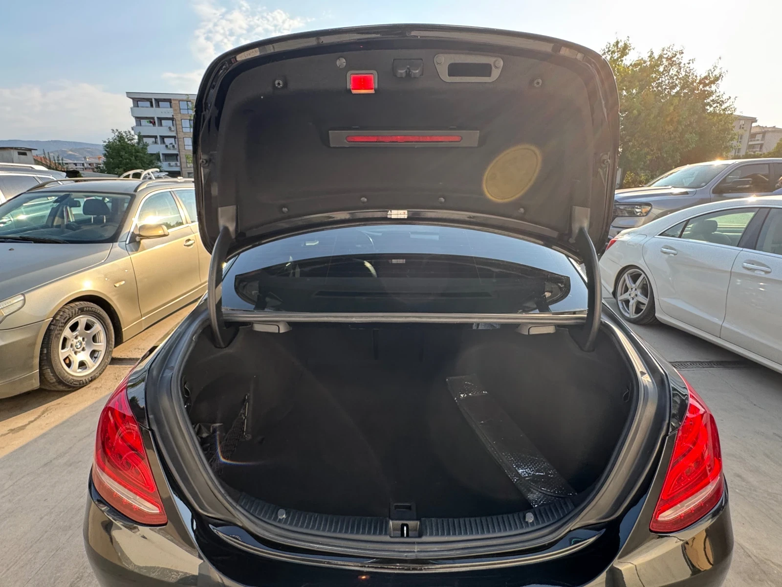 Mercedes-Benz C 220, снимка 7 - Автомобили и джипове - 56066178