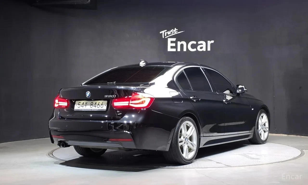 BMW 330 * 330i M Sport Shadow * , снимка 2 - Автомобили и джипове - 56724457