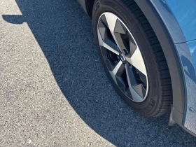 Volvo XC40  Plus Bright Theme / 360 / DISTRONIC / CARFAX , снимка 13