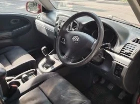Suzuki Grand vitara 2.0, снимка 10
