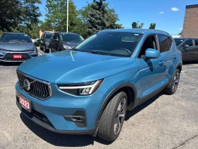 Volvo XC40  Plus Bright Theme / 360 / DISTRONIC / CARFAX 