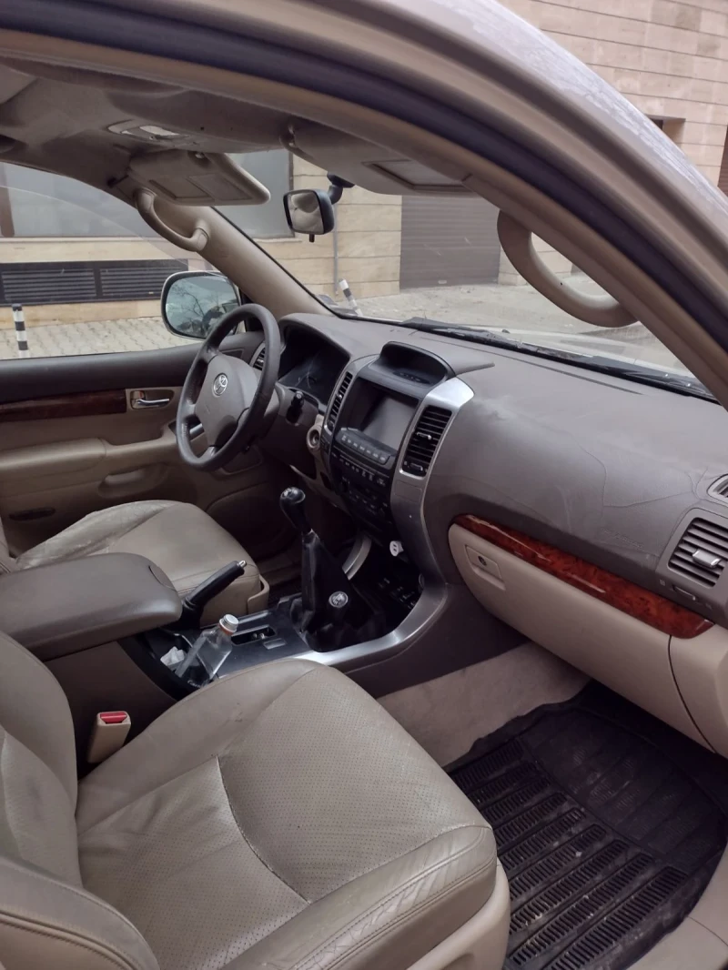 Toyota Land cruiser 3.0D4D, снимка 10 - Автомобили и джипове - 48352413