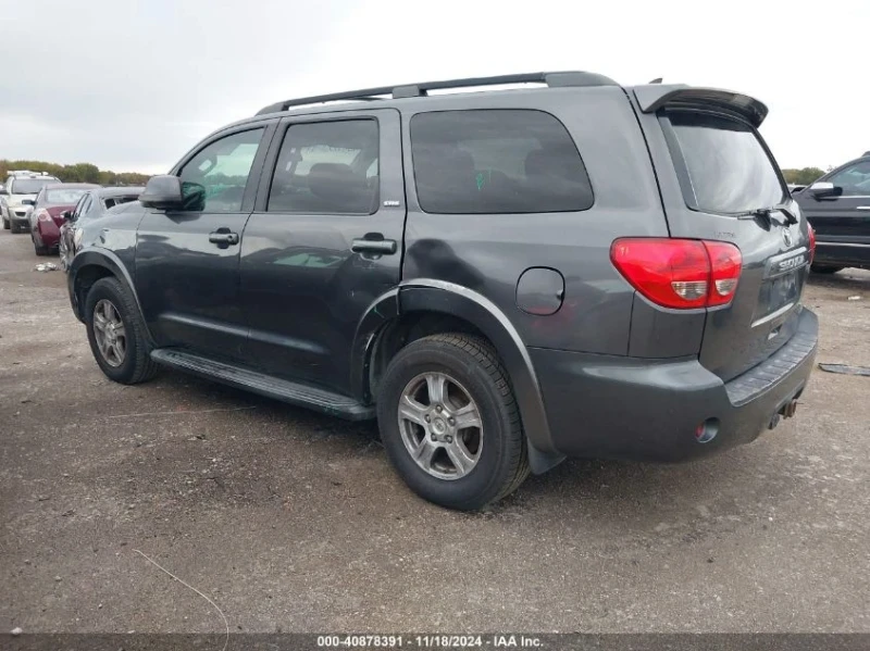 Toyota Sequoia, снимка 3 - Автомобили и джипове - 48719200