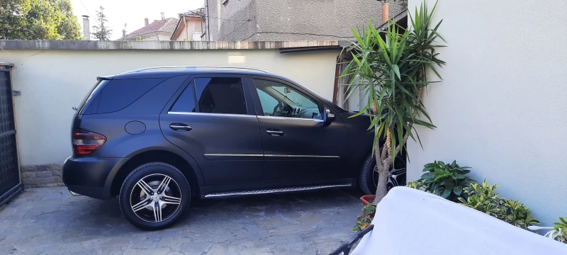 Mercedes-Benz ML 320