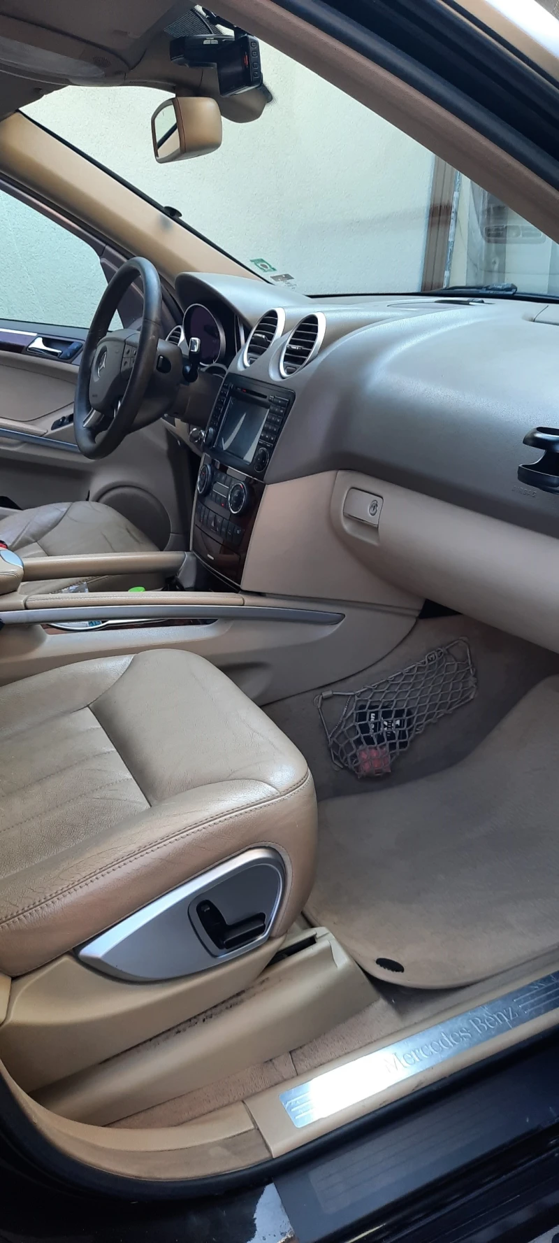 Mercedes-Benz ML 320, снимка 6 - Автомобили и джипове - 52845105